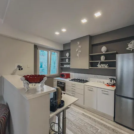 Jarase Nel Centro Di Apartamento Palermo