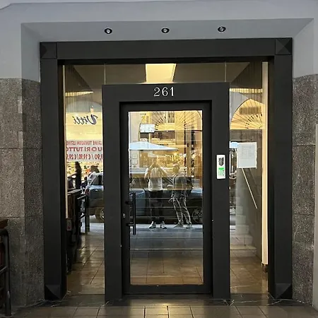 Jarase Nel Centro Di Apartamento Palermo